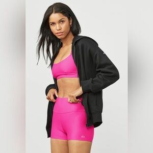 Alo Yoga Airlift Shorts 3”, size XS, color - Neon Pink